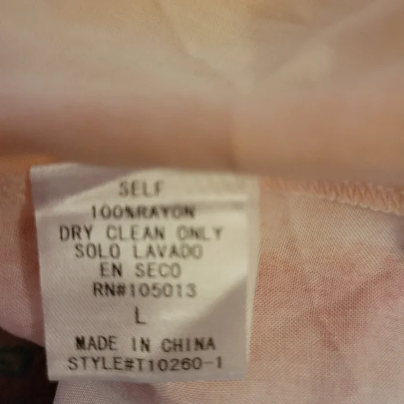 Emily Wonder Watercolor Rainbow Flutter Sleeve Top L NWT - Picture 15 of 15